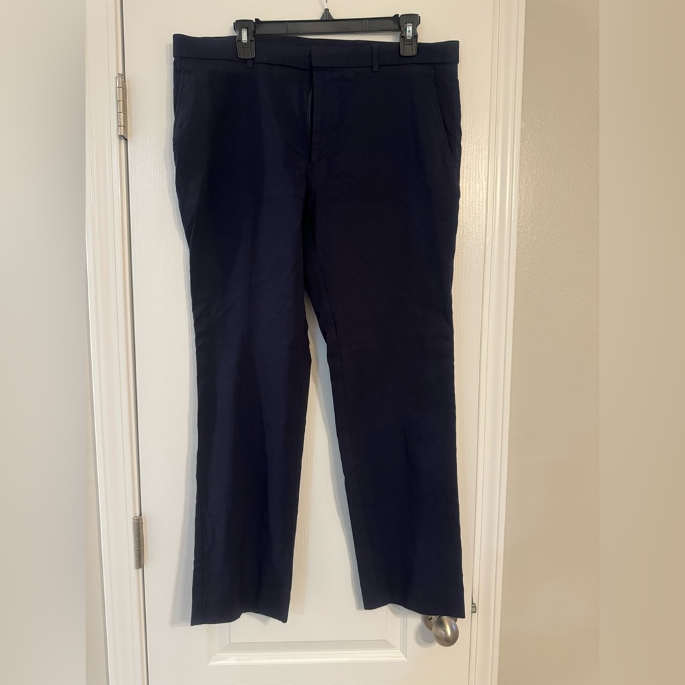 Tommy Hilfiger Men’s Modern-Fit TH Flex Stretch Navy Dress Pants Size 38x30